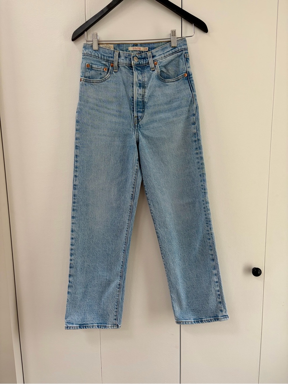 Levis Ribcage ankle size 26